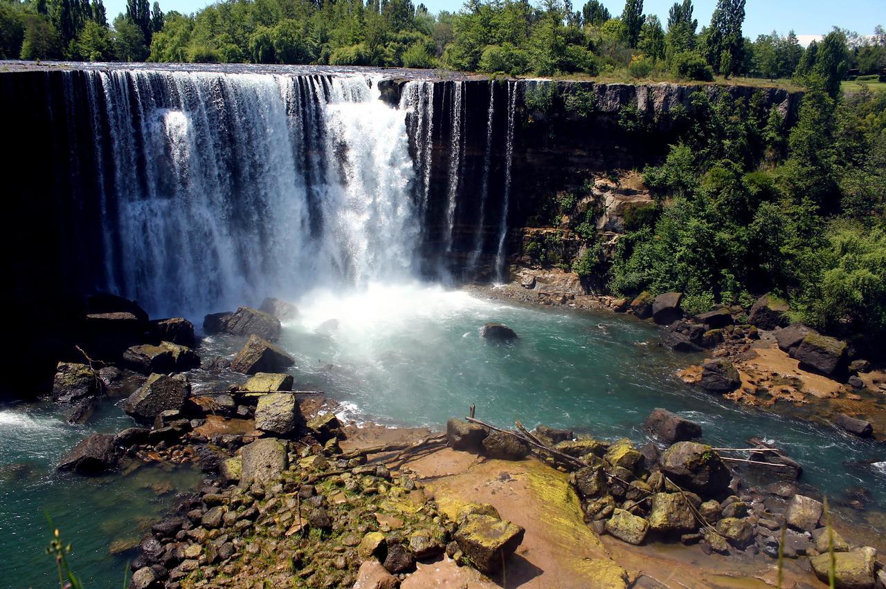 Camping & Hospedaje Rio Laja Эль-Мансано Экстерьер фото